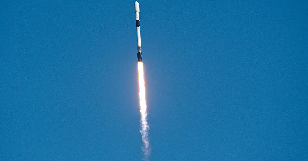 SpaceX изстреля своята 16 та ракета Falcon 9 досега тази година