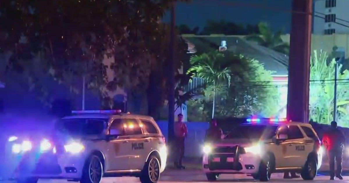 Human being shot for the duration of northwest Miami-Dade condominium robbery Human being shot for the duration of northwest Miami-Dade condominium robbery