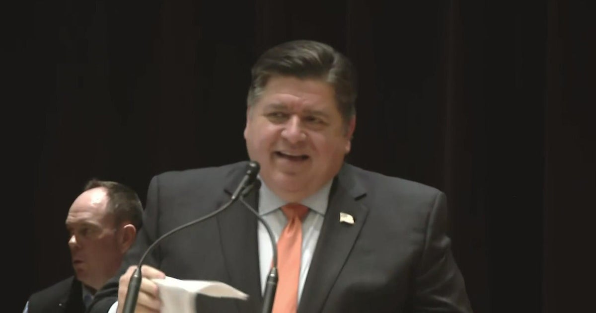 Lawmakers at odds over Illinois state budget Lawmakers at odds over Illinois state budget