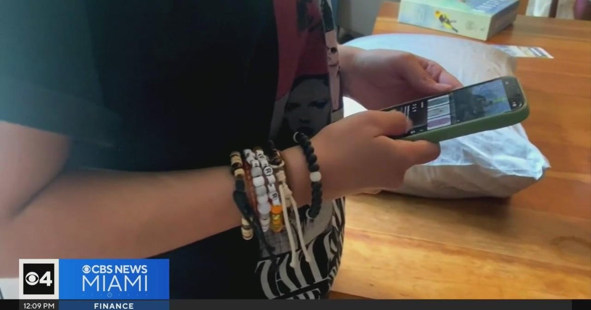 Florida Senate handed bill that aims to maintain young children less than 16 off social media Florida Senate handed bill that aims to maintain young children less than 16 off social media