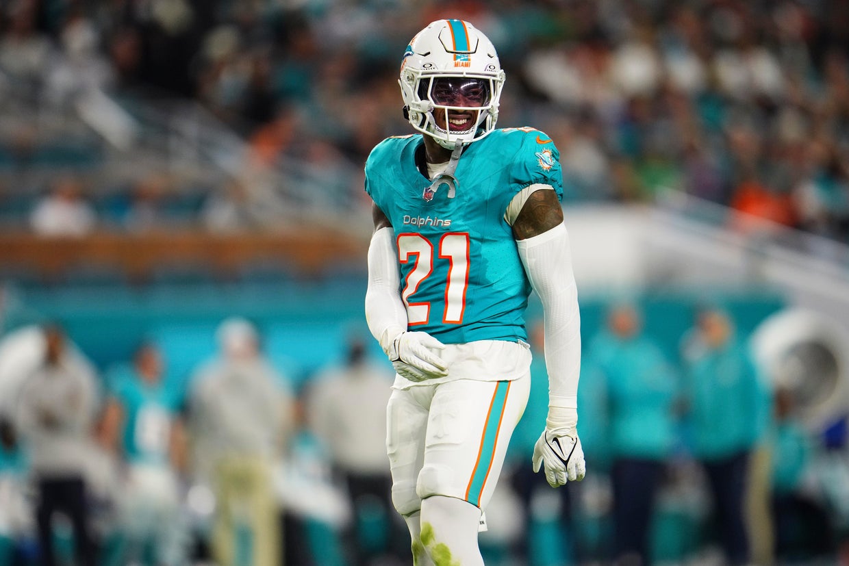 Tennessee Titans v Miami Dolphins 