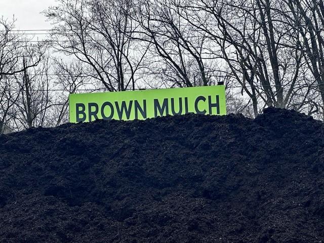 black-mulch.jpg 