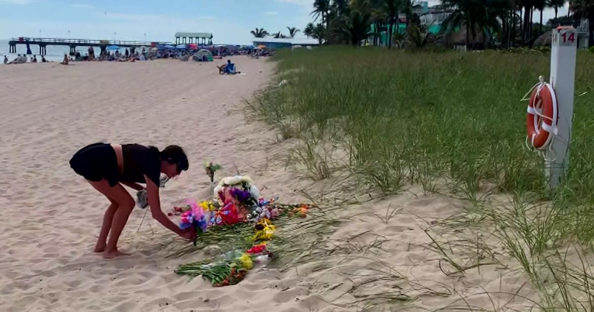 Lauderdale-By-The-Sea left heartbroken by small lady who died in collapsed sandhole