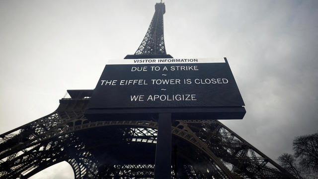 FILE PHOTO: Eiffel Tower shut due to workers' strike 