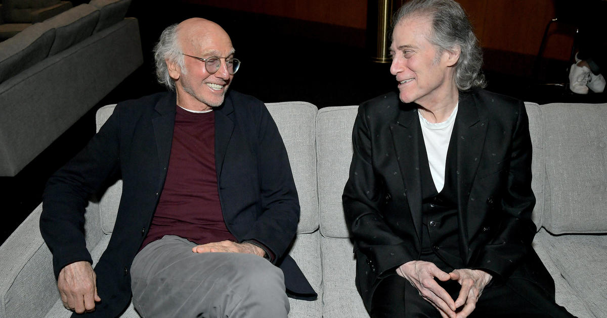 Larry David rend hommage à son ami d’enfance et co-star Richard Lewis