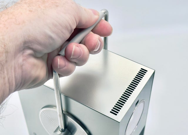 LG Cine Beam Cube portable projector review 