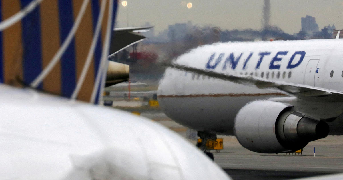 A United Airlines plane had to return to Chicago due to a maintenance issue