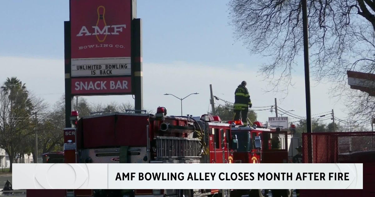 Sacramento bowling alley burned in a fire in February closes