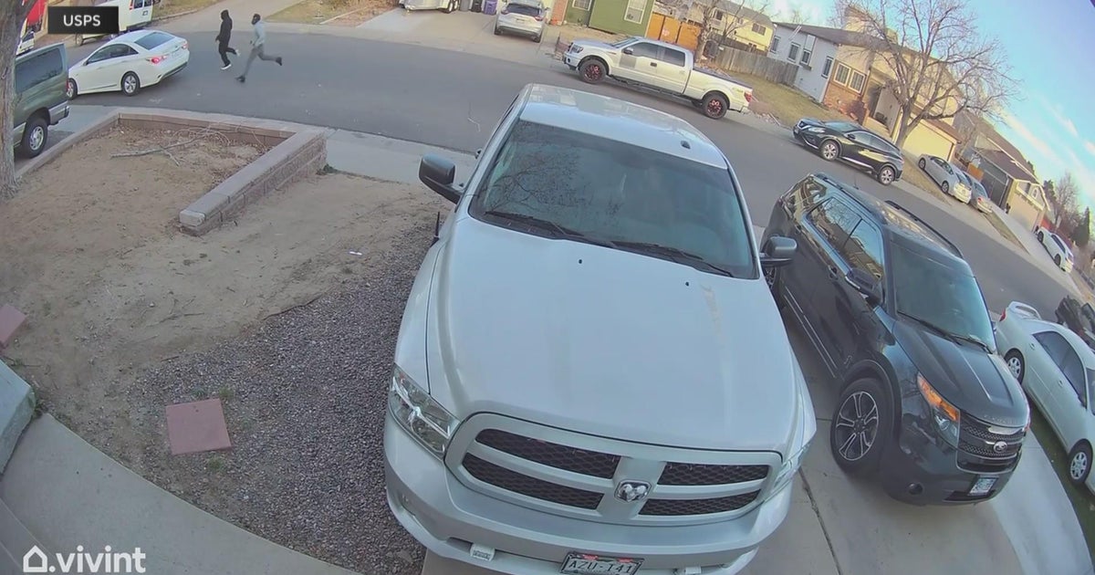 2-u-s-postal-service-letter-carriers-robbed-at-gunpoint-in-denver