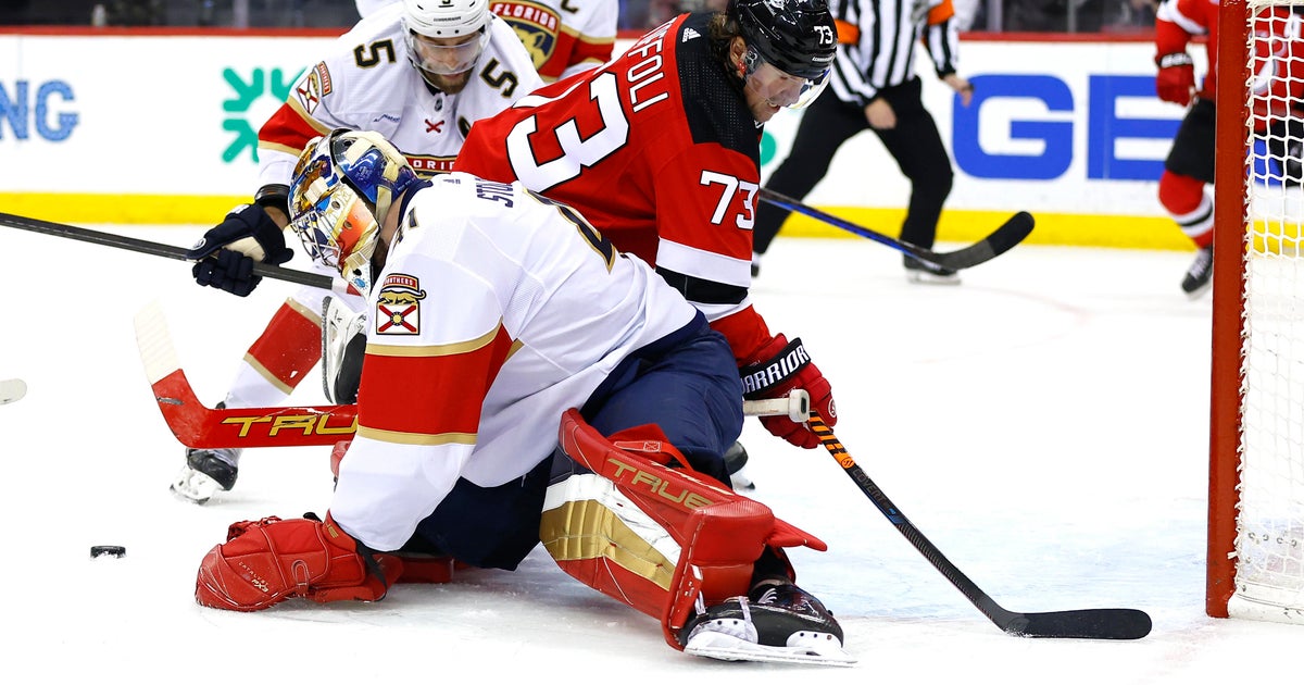 Panthers conquer Devils 5-3 Panthers conquer Devils 5-3