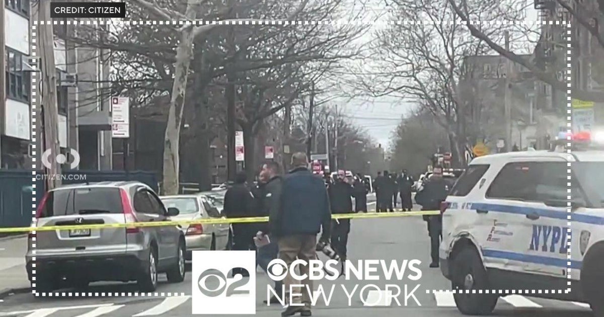 17-year-old boy dies after shooting in the Bronx - CBS New York