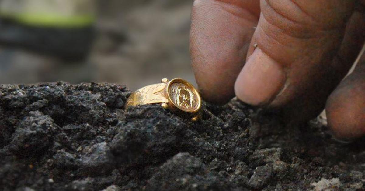 Gold ring found in Sweden about 500 years after “unlucky” person likely lost it