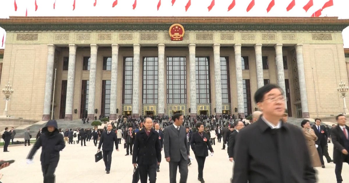 China holds annual National People