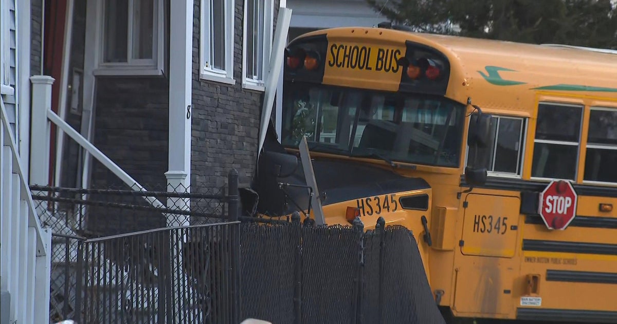 School bus crashes into Dorchester home - Vimarsana News