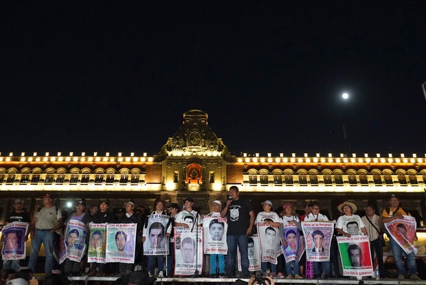 2 detectives found safe after disappearing while investigating Mexico's 2014 case of missing students