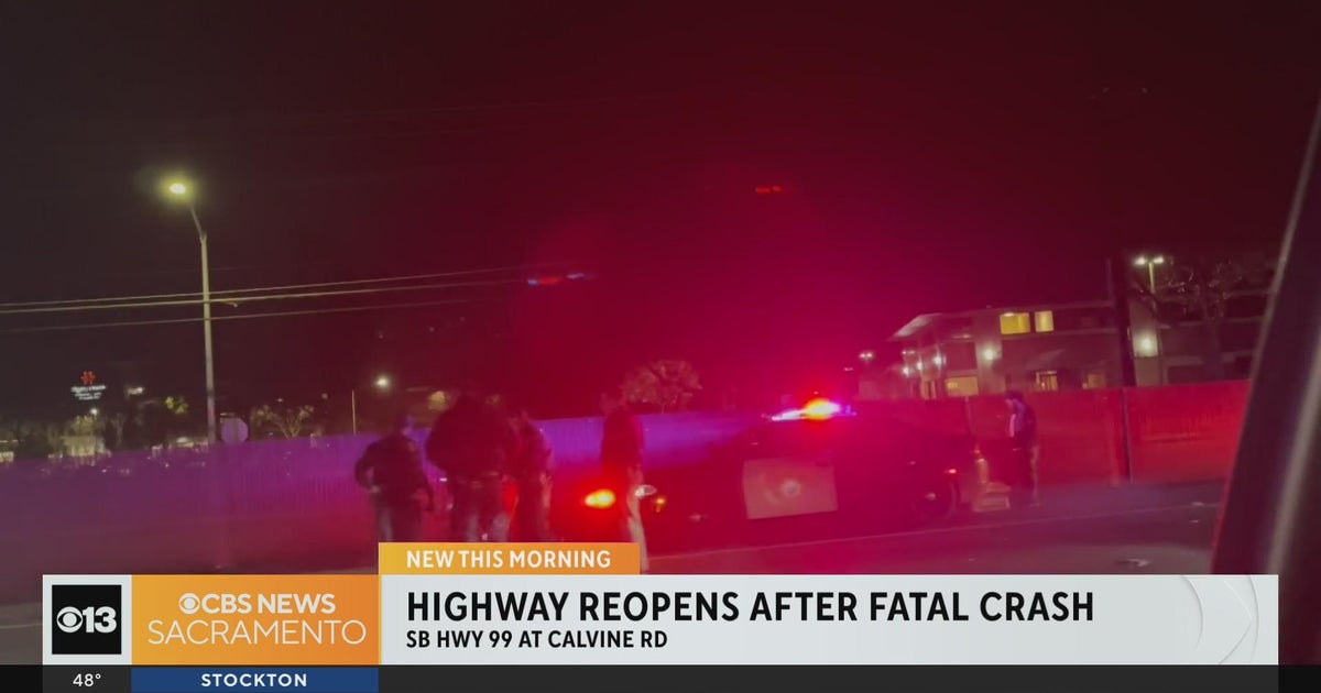 Deadly crash on Highway 99 in south Sacramento