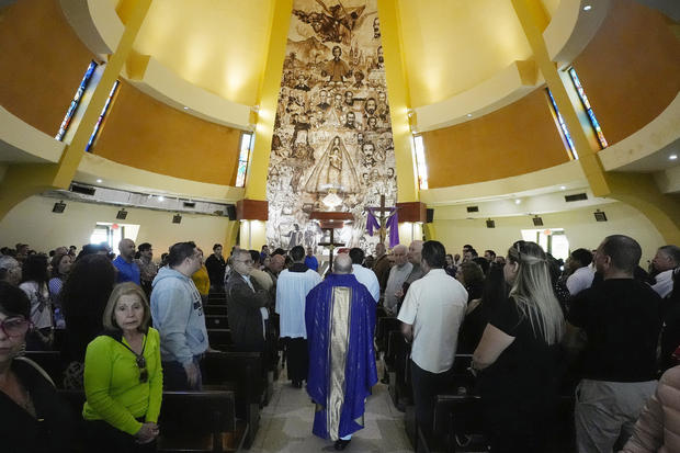 Virgin Mary Uniting Cubans 