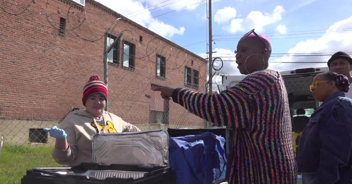 Popular L.A. TikTok personality Shirley Raines helps Sacramento homeless
