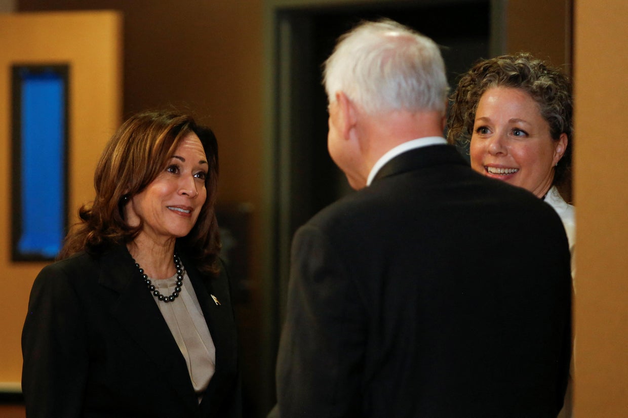 Kamala Harris visits Minnesota clinic that performs abortions: "We are ...