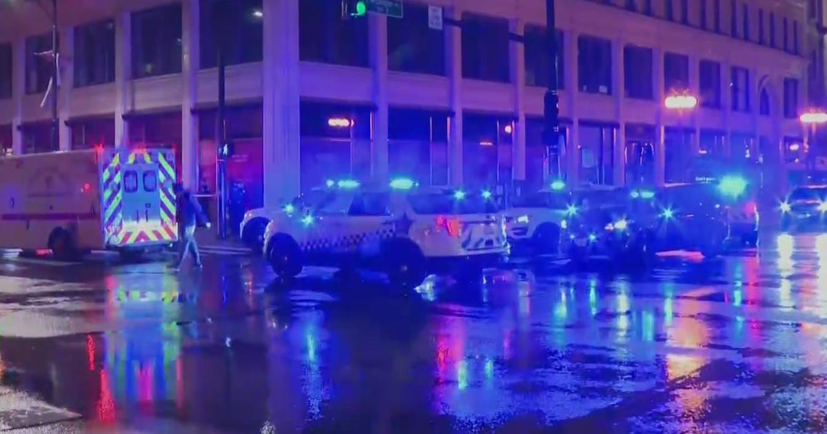 CCL holder shoots man during argument in the Loop - CBS Chicago
