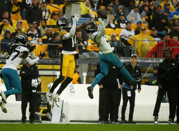 Jacksonville Jaguars v Pittsburgh Steelers 
