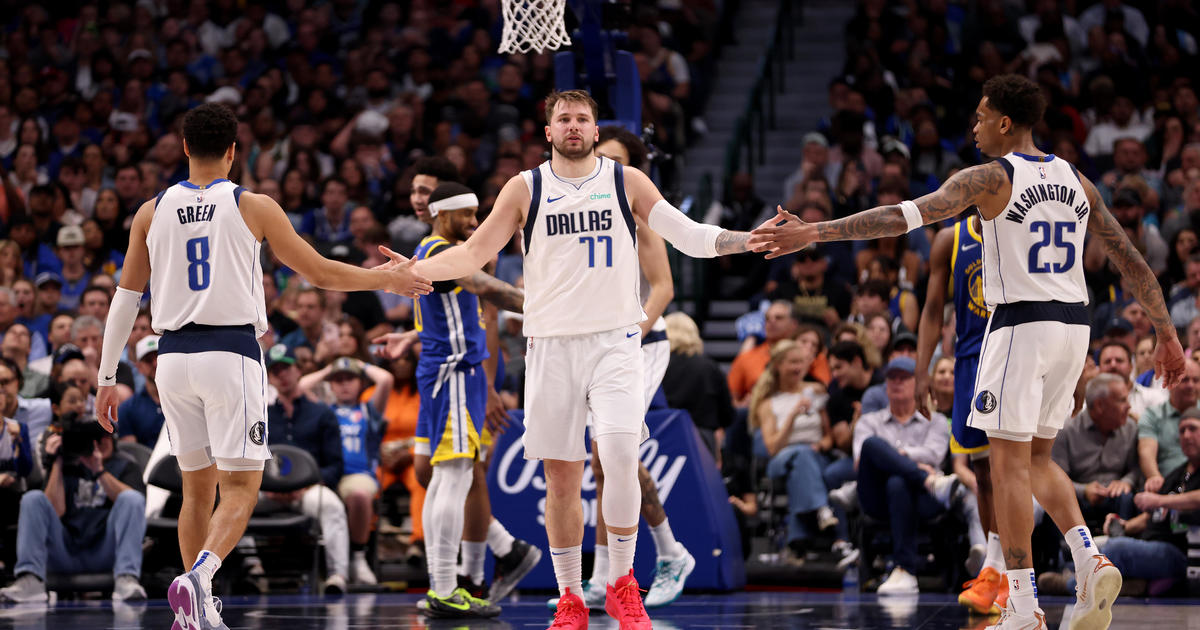 Luka Doncic scores 21, triple-double streak ends at 7 as Mavs slog past  Warriors 109-99 - CBS Texas
