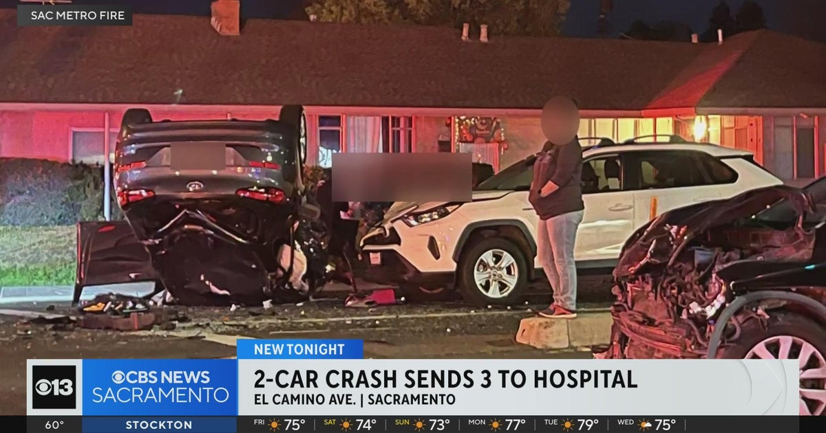 2-car crash in Sacramento send 3 to hospital - CBS Sacramento