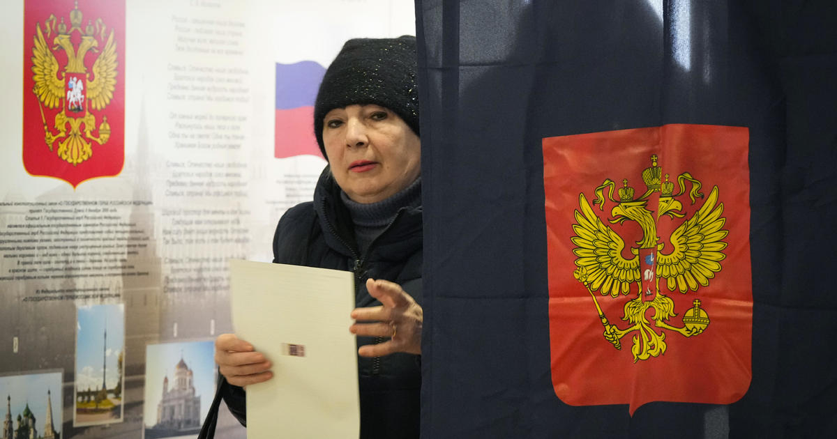 Le vote russe se poursuit lors d’élections prédéterminées pour prolonger le règne de Poutine