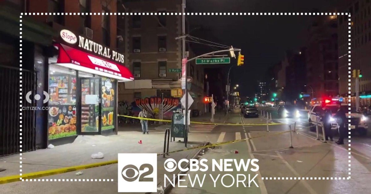 Woman killed in Brooklyn double stabbing - CBS New York