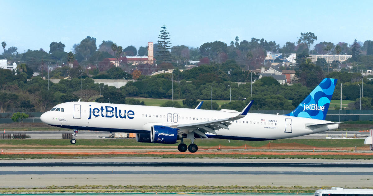 JetBlue corta rotas não lucrativas e sai de 5 cidades
