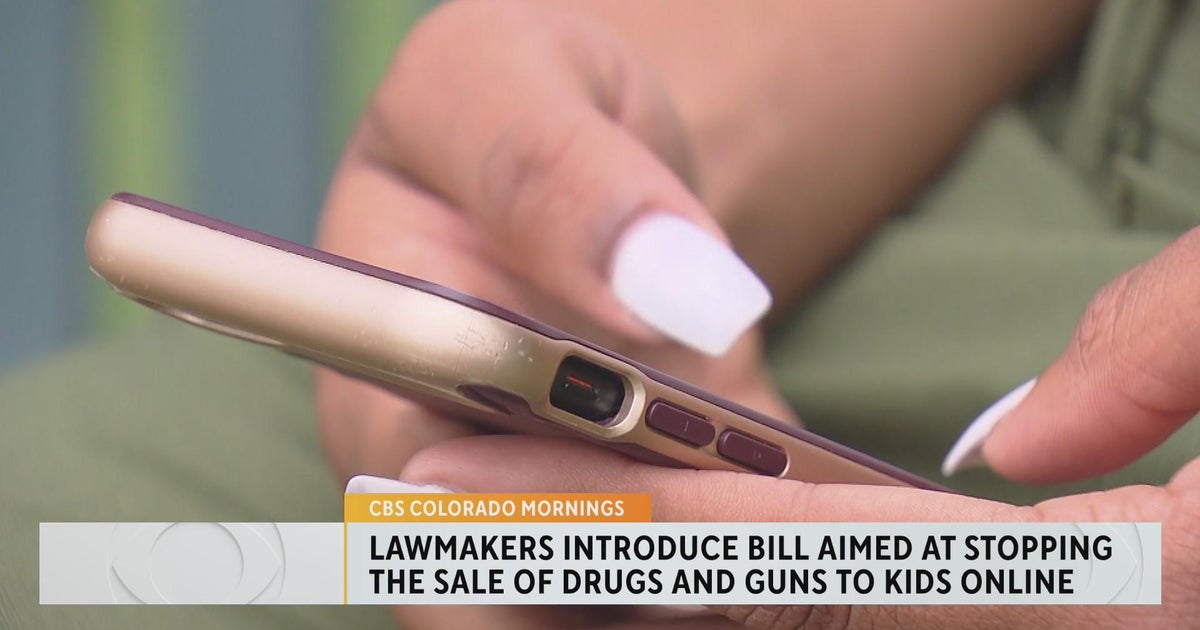 Colorado lawmakers debate bill to put limits on social media - CBS Colorado