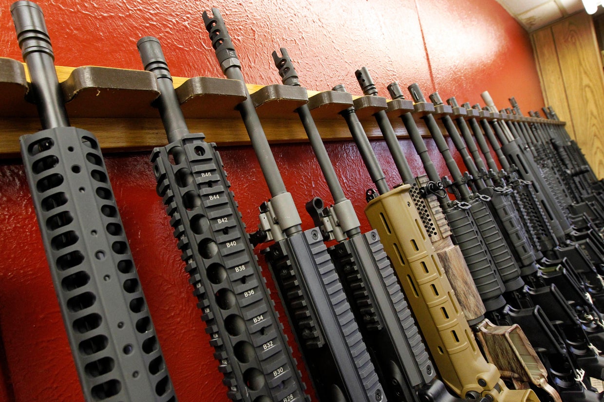 Colorado assault weapon ban bill passes through first committee - CBS ...