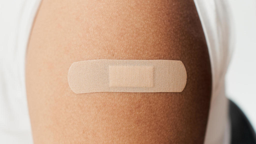 Why do I get an itchy rash from using adhesive bandages? Dr. Mallika
Marshall answers your questions