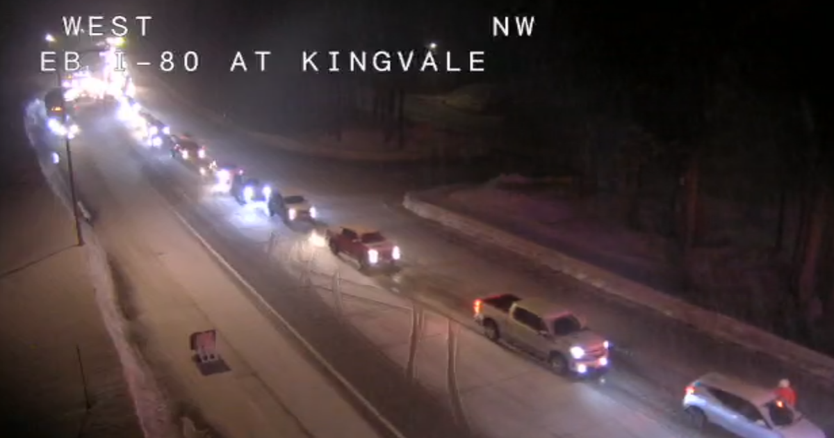 Chain controls in place on I-80 in Sierra as snow moves in - Vimarsana News