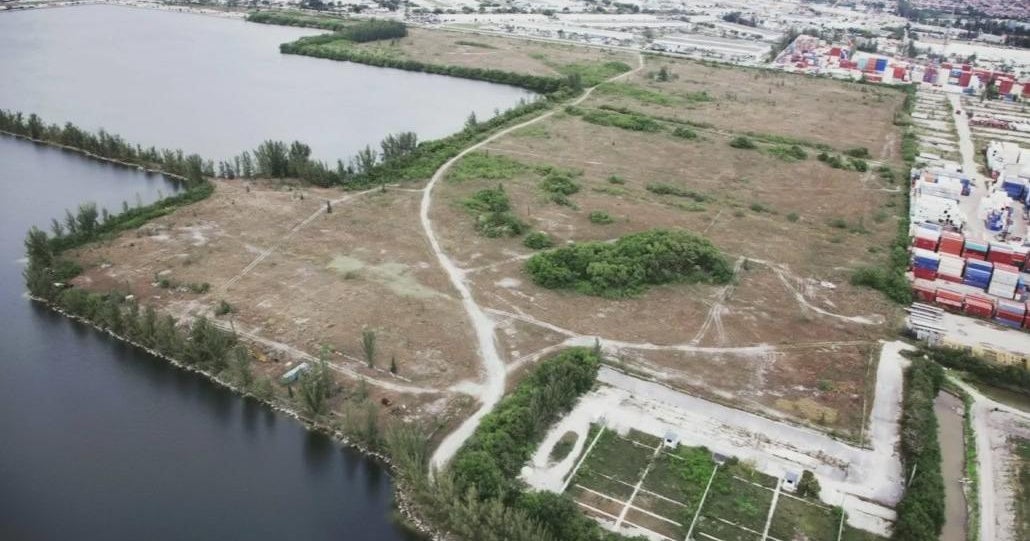 Site of new Miami-Dade incinerator continues to stir controversy Site of new Miami-Dade incinerator continues to stir controversy
