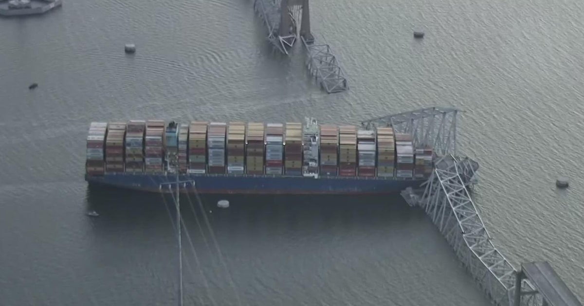 Rescue efforts suspended for 6 missing after Francis Scott Key Bridge ...