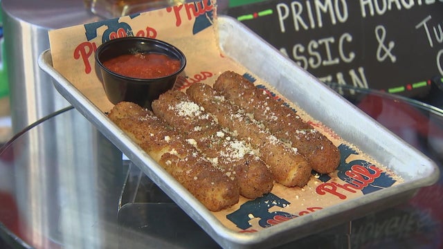 big-mozz-mozzarella-sticks-citizens-bank-park.jpg