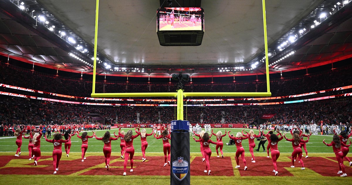 Longtime Kansas City Chiefs cheerleader Krystal Anderson dies after giving birth Longtime Kansas City Chiefs cheerleader Krystal Anderson dies after giving birth