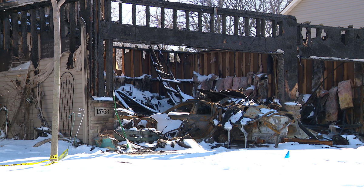 Small Minnesota community rallies around family after devastating house fire