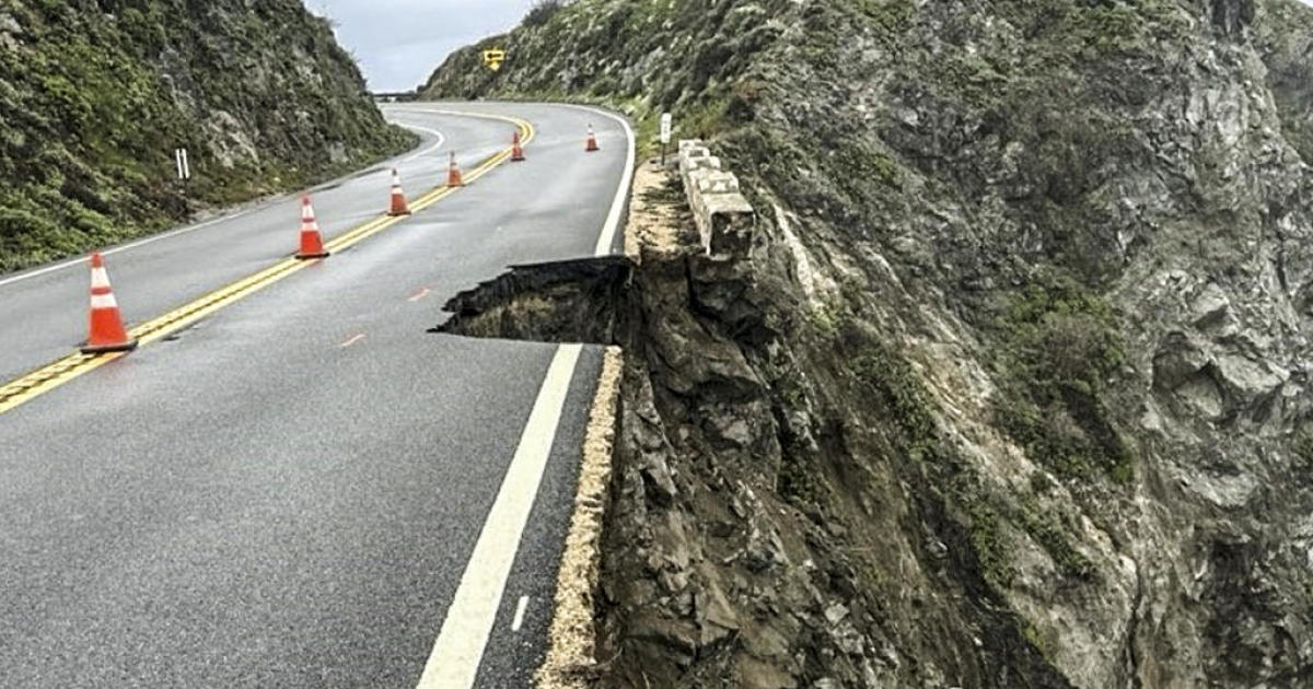 Traffic moving slow past Highway 1 washout near Big Sur, motorists advised to avoid area