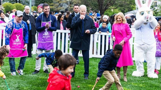 cbsn-fusion-thousands-of-kids-turn-out-for-rainy-white-house-easter-egg-roll-thumbnail-2802562-640x360.jpg 