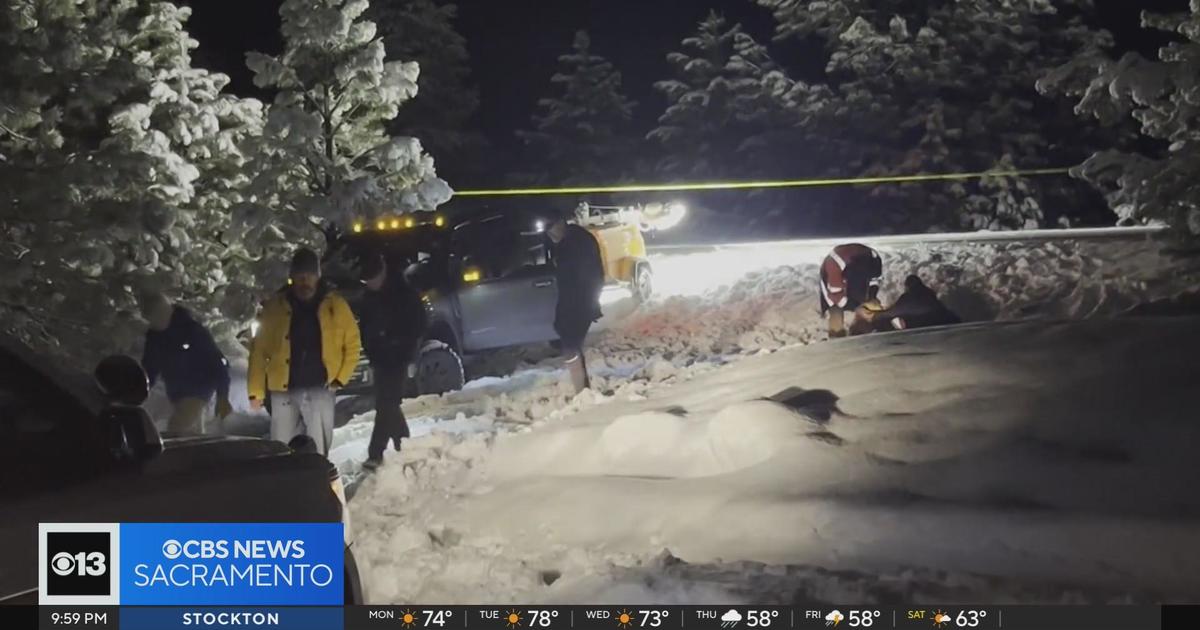 2 killed in plane crash near Truckee Airport during snowstorm