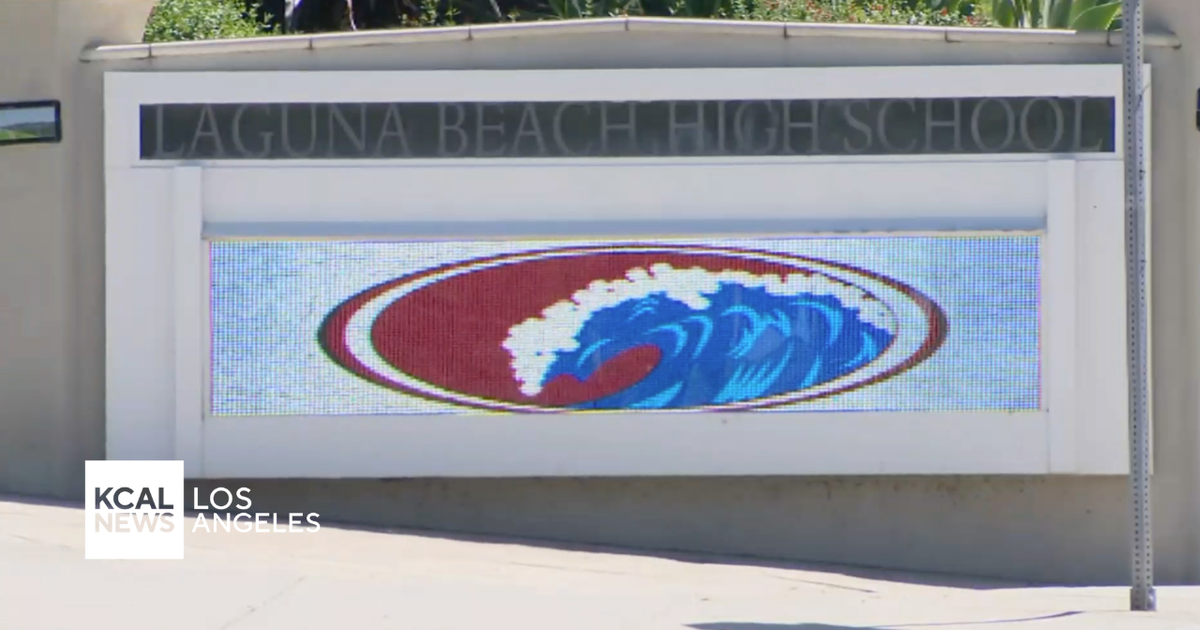 Investigation launched into AI-generated nude photos of Laguna Beach High School students - CBS Los Angeles