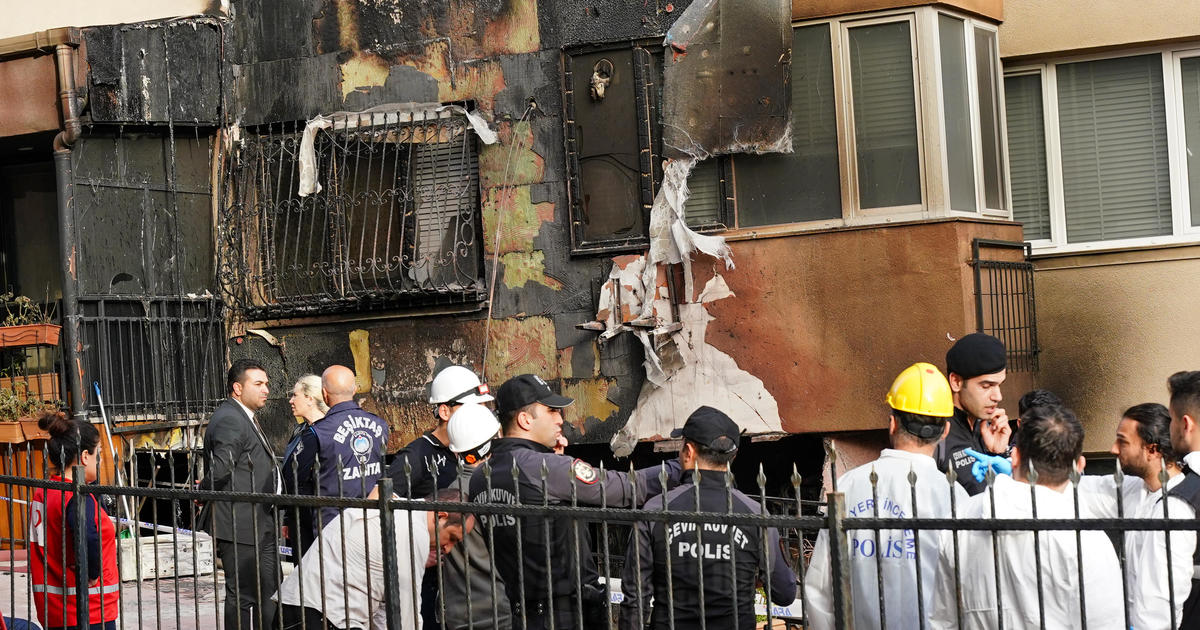 Пожар разкъсва нощен клуб и жилищна сграда в Истанбул, убивайки най-малко 29 души: „Изгубих четирима приятели“