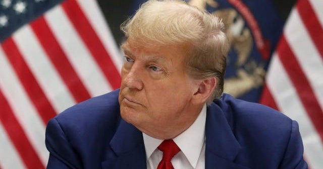 How Trump hopes to win back Michigan and Wisconsin - CBS News