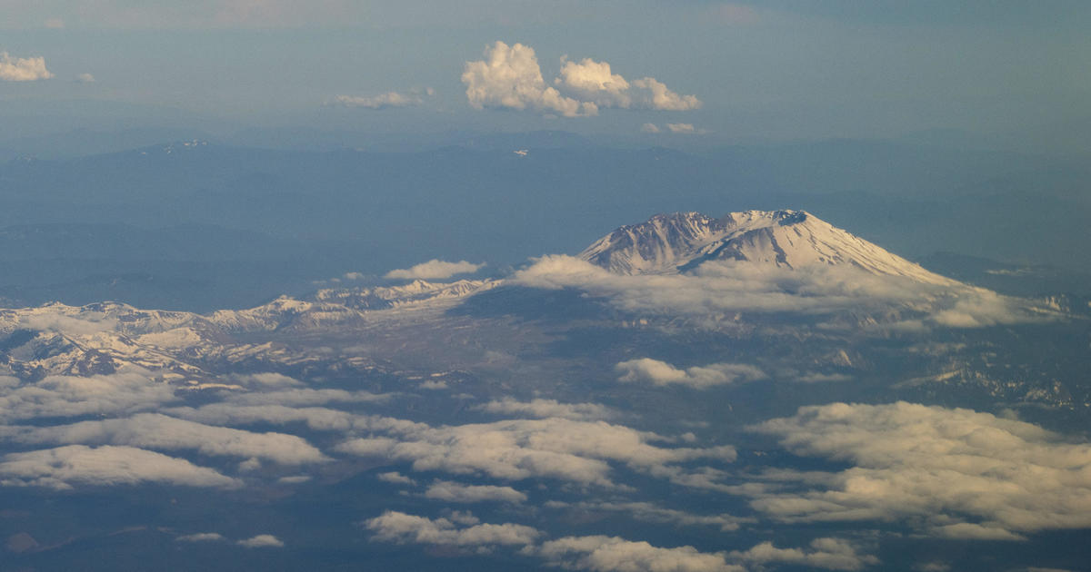 Experienced climber found dead in Mount St. Helens volcano crater 1,200 feet below summit