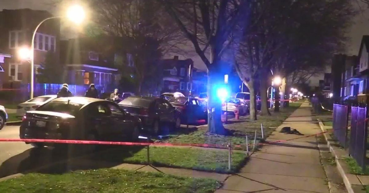 2 men shot while sitting in parked car on Chicago's Southwest Side ...