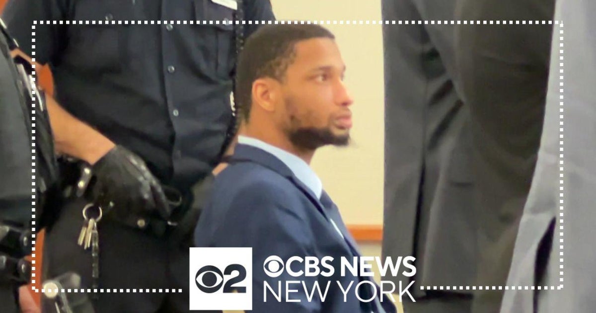 Bronx man sentenced to 25 years for killing teen basketball star - CBS ...