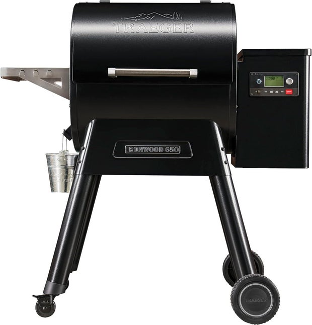 Traeger Grills Ironwood 650 Electric Wood Pellet Grill and Smoker