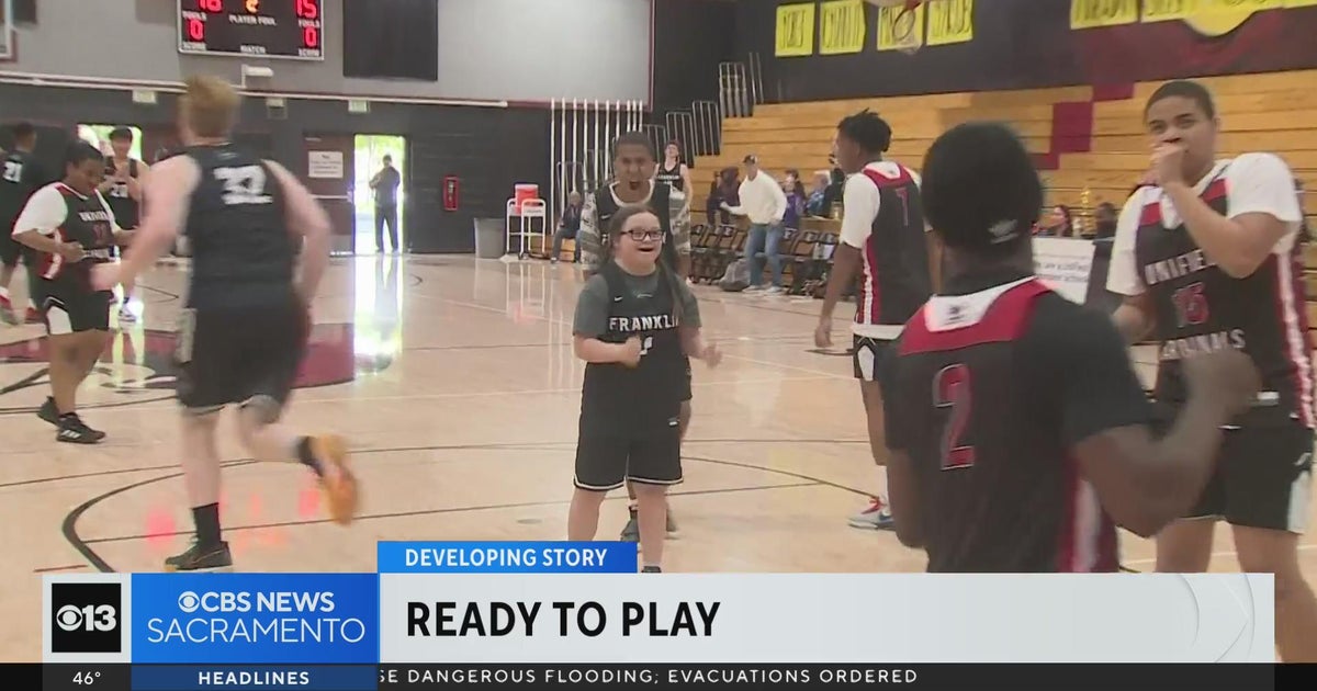 Elk Grove students with special needs compete in Unified Basketball League tournament
